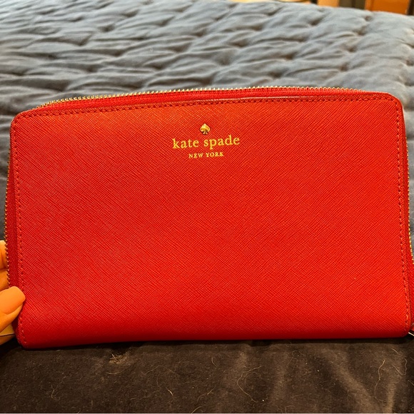 Kate Spade large zip around wallet, cranberry red - Picture 1 of 3